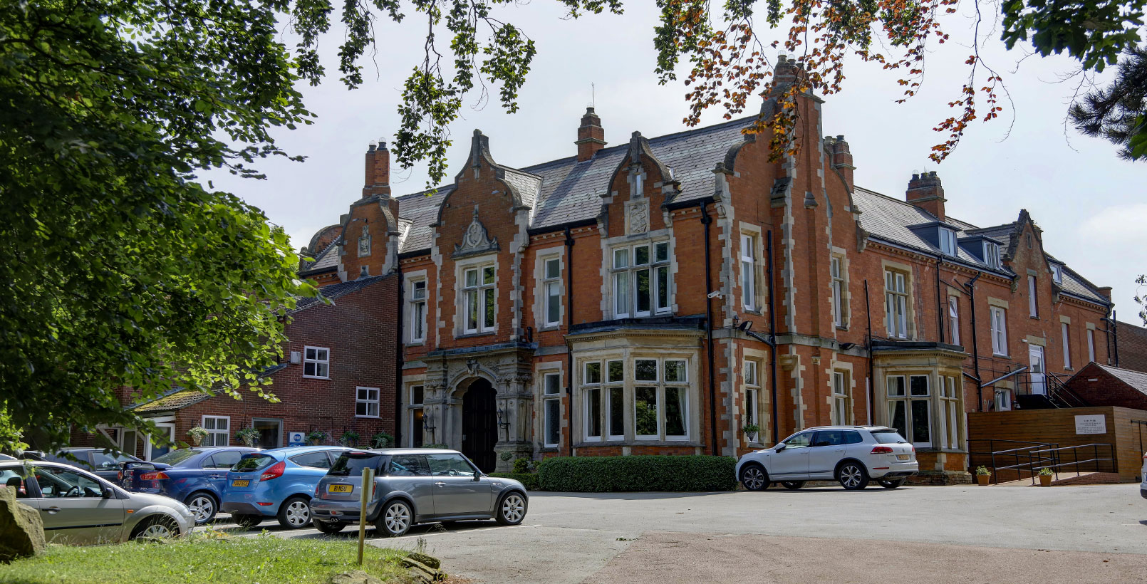 Oaklands Hall Hotel