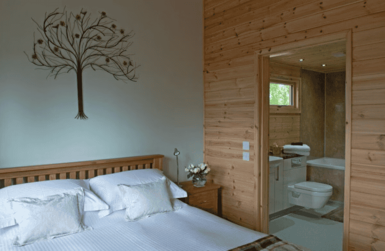 Fern Lodge Pitlandie Wood Double Room